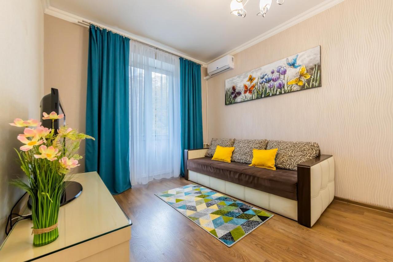 2К Квартира На Шота Руставелі, Бессарабка Kyiv Exterior foto